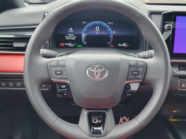 Used 2025 Toyota Camry XSE AWD/4WD image 31