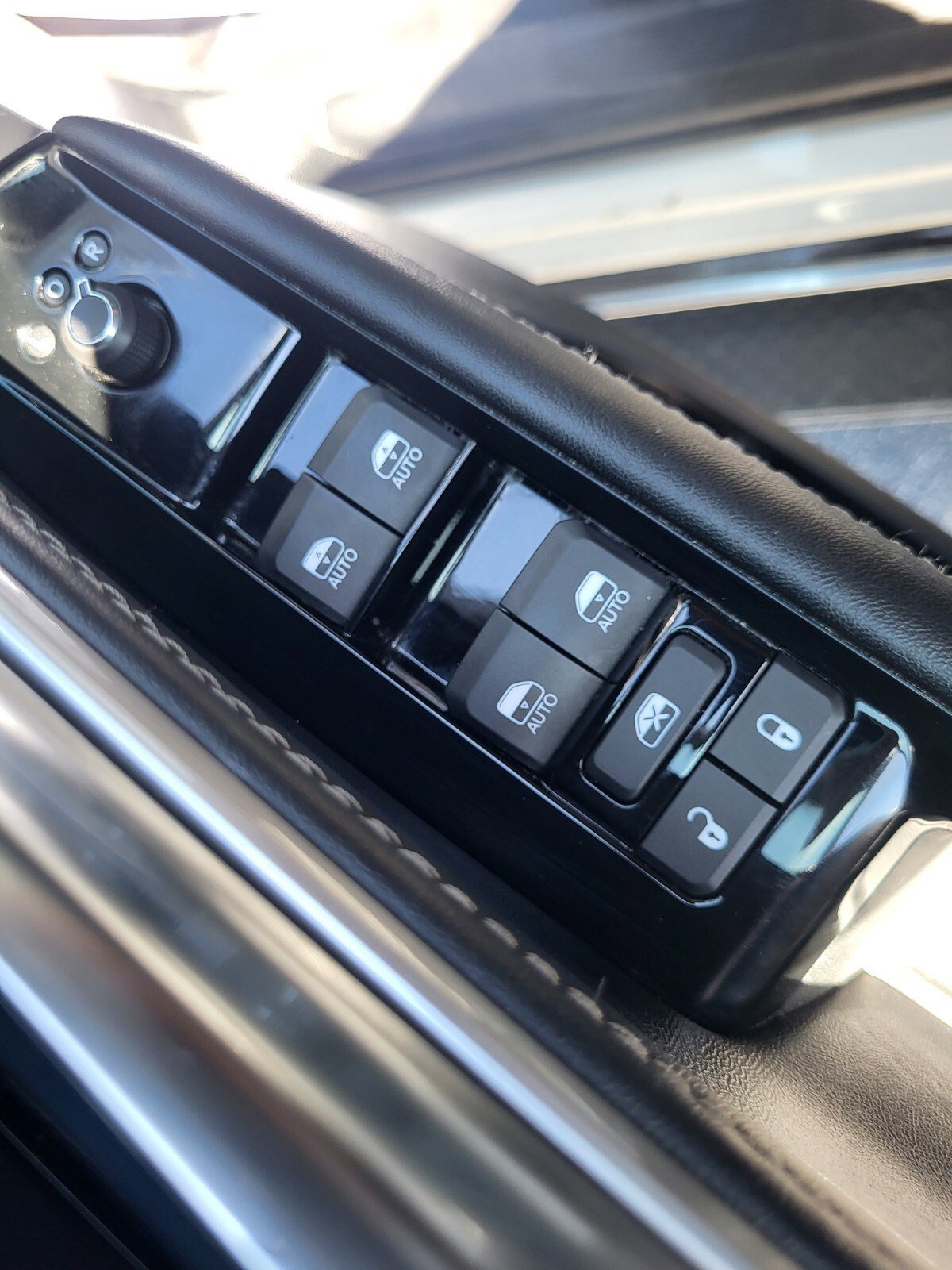 Used 2024 Jeep Wagoneer L Series II w/ Flexible Seating Group image 19