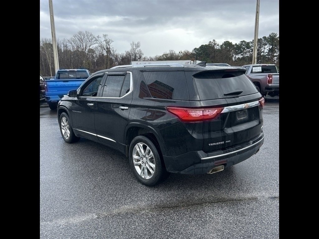Used 2019 Chevrolet Traverse High Country image 2