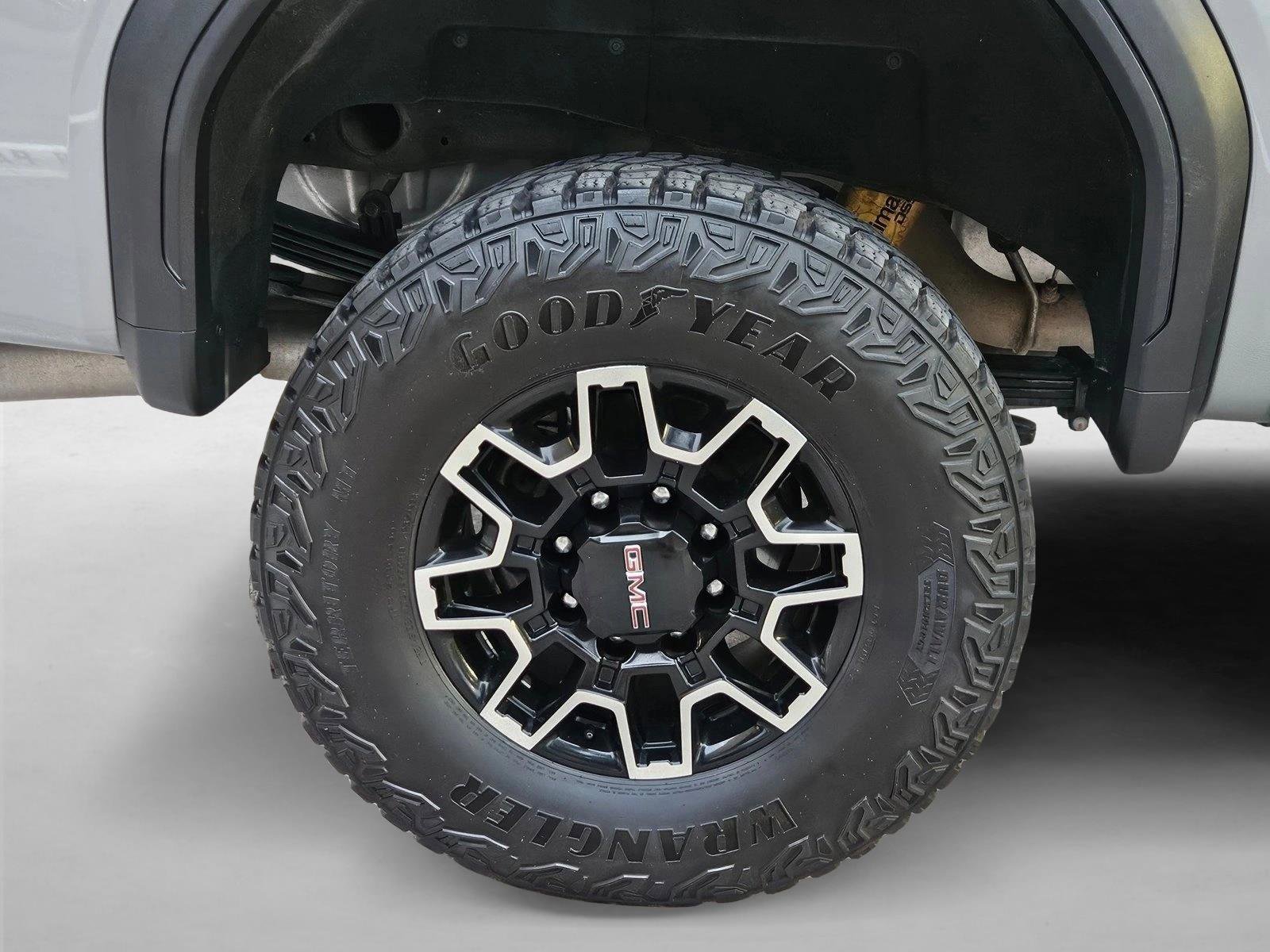 Used 2024 GMC Sierra 2500 AT4X AWD/4WD image 22