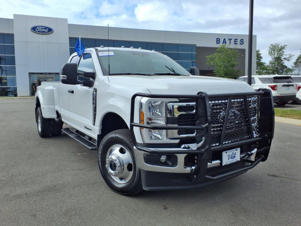 Certified 2024 Ford F350 XLT image 7