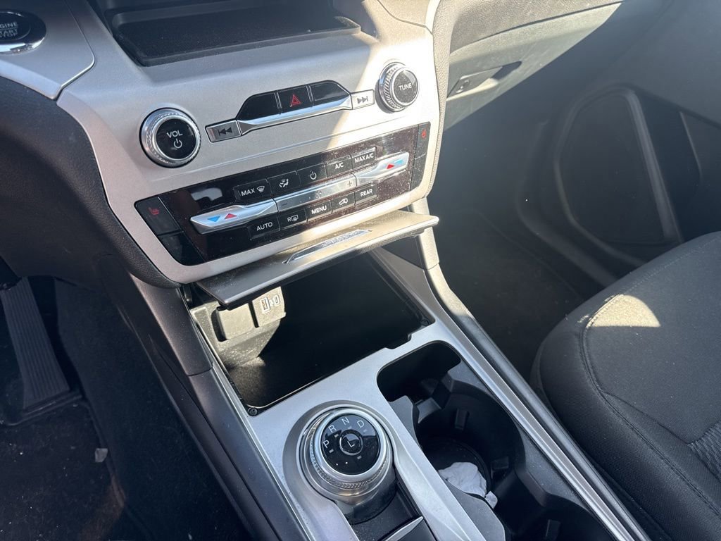 Certified 2023 Ford Explorer XLT image 12