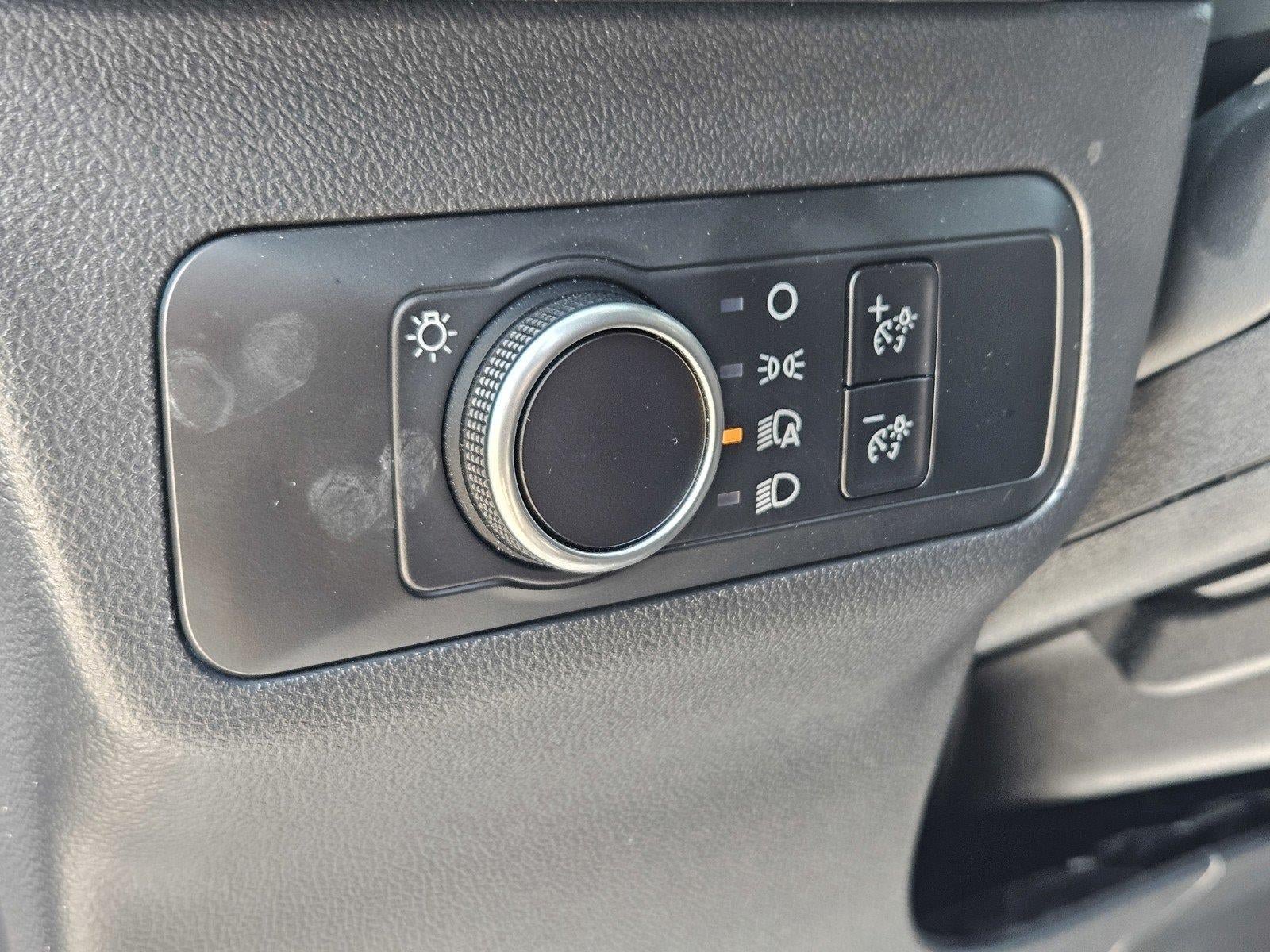 Certified 2025 Ford Escape ST-Line AWD/4WD image 13