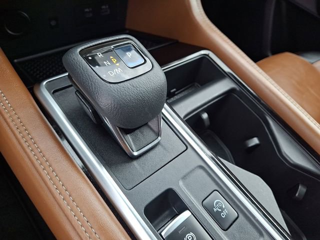 Used 2022 Nissan Pathfinder Platinum w/ Cargo Package image 20