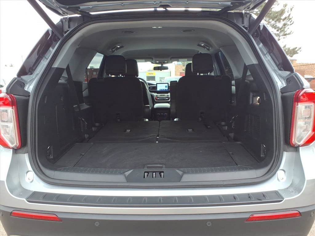 Certified 2023 Ford Explorer XLT w/ Equipment Group 202A image 10