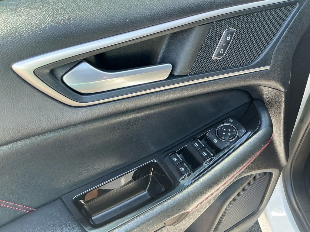 Certified 2020 Ford Edge ST-Line FWD image 16