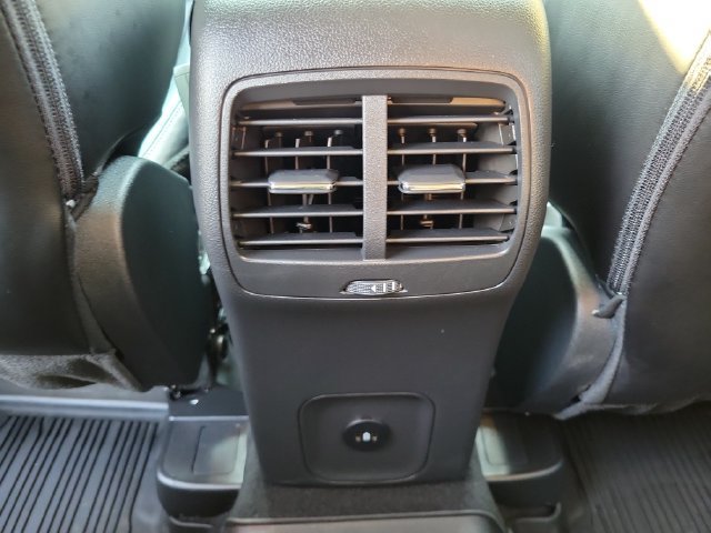 Certified 2024 Ford Escape Platinum AWD/4WD image 28