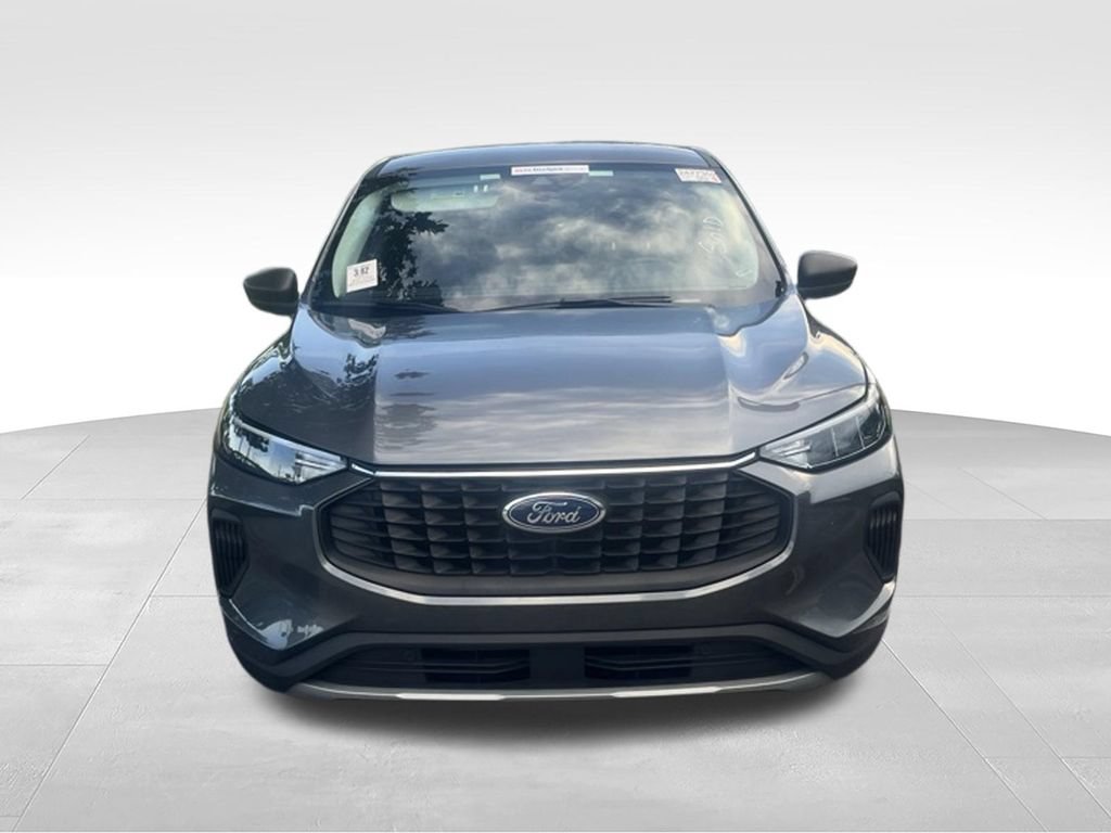 Certified 2025 Ford Escape Active FWD image 2
