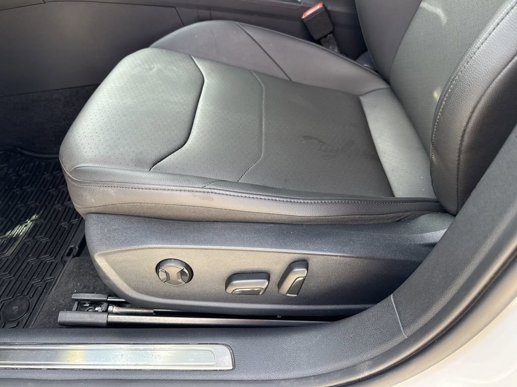 Used 2022 Volkswagen Arteon SE image 13