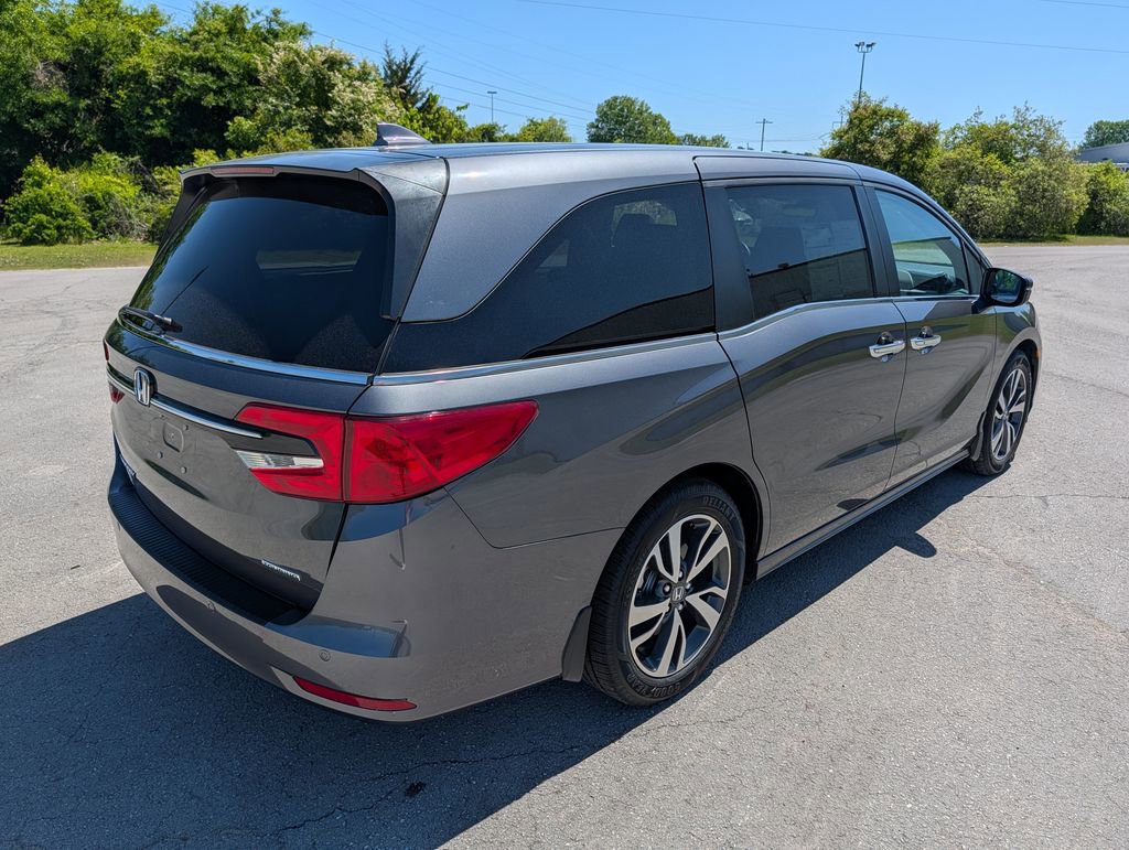 Used 2023 Honda Odyssey Touring image 4