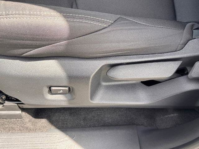 Used 2025 Toyota Tacoma SR5 RWD image 18