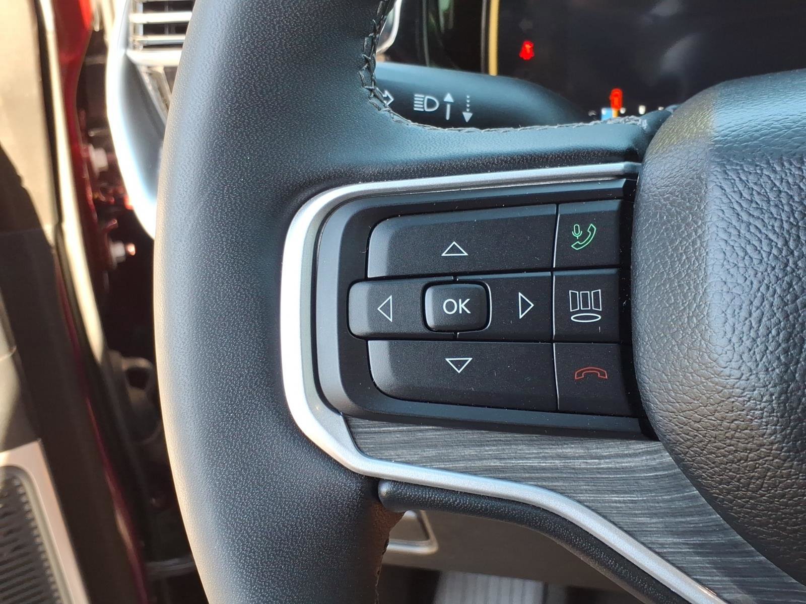 Used 2022 Jeep Wagoneer Series III w/ Flexible Seating Group image 24