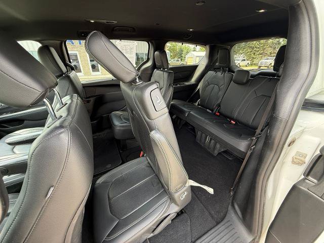 Used 2020 Chrysler Pacifica Touring-L AWD/4WD image 15