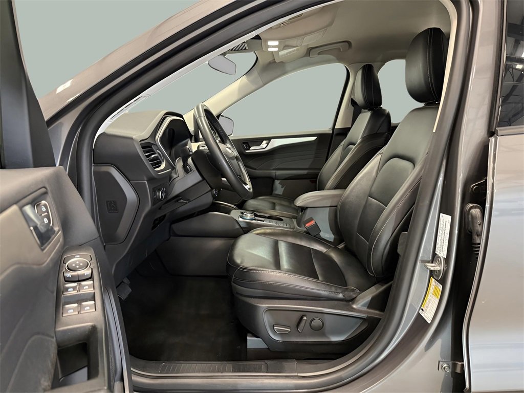 Certified 2022 Ford Escape SEL image 28