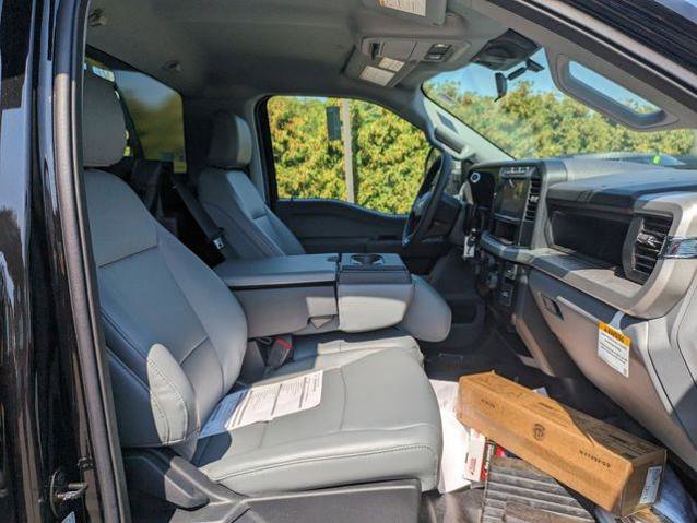 Certified 2023 Ford F350 XL w/ Snow Plow Prep Package AWD/4WD image 29