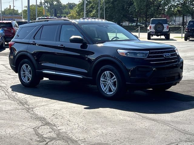 Certified 2023 Ford Explorer XLT w/ Class IV Trailer Tow Package AWD/4WD image 7