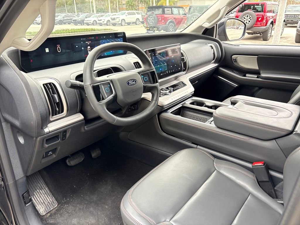 Certified 2025 Ford Expedition Max Active image 6