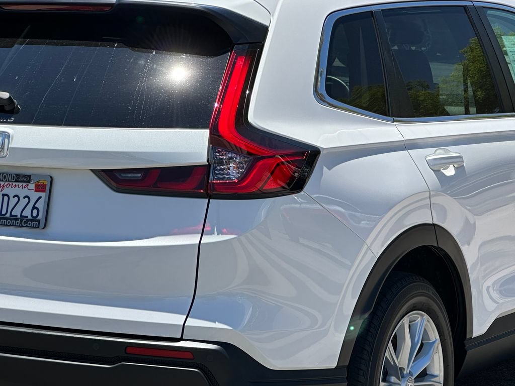 Used 2025 Honda CR-V EX-L image 8