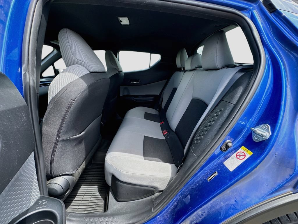 Used 2019 Toyota C-HR XLE FWD image 24