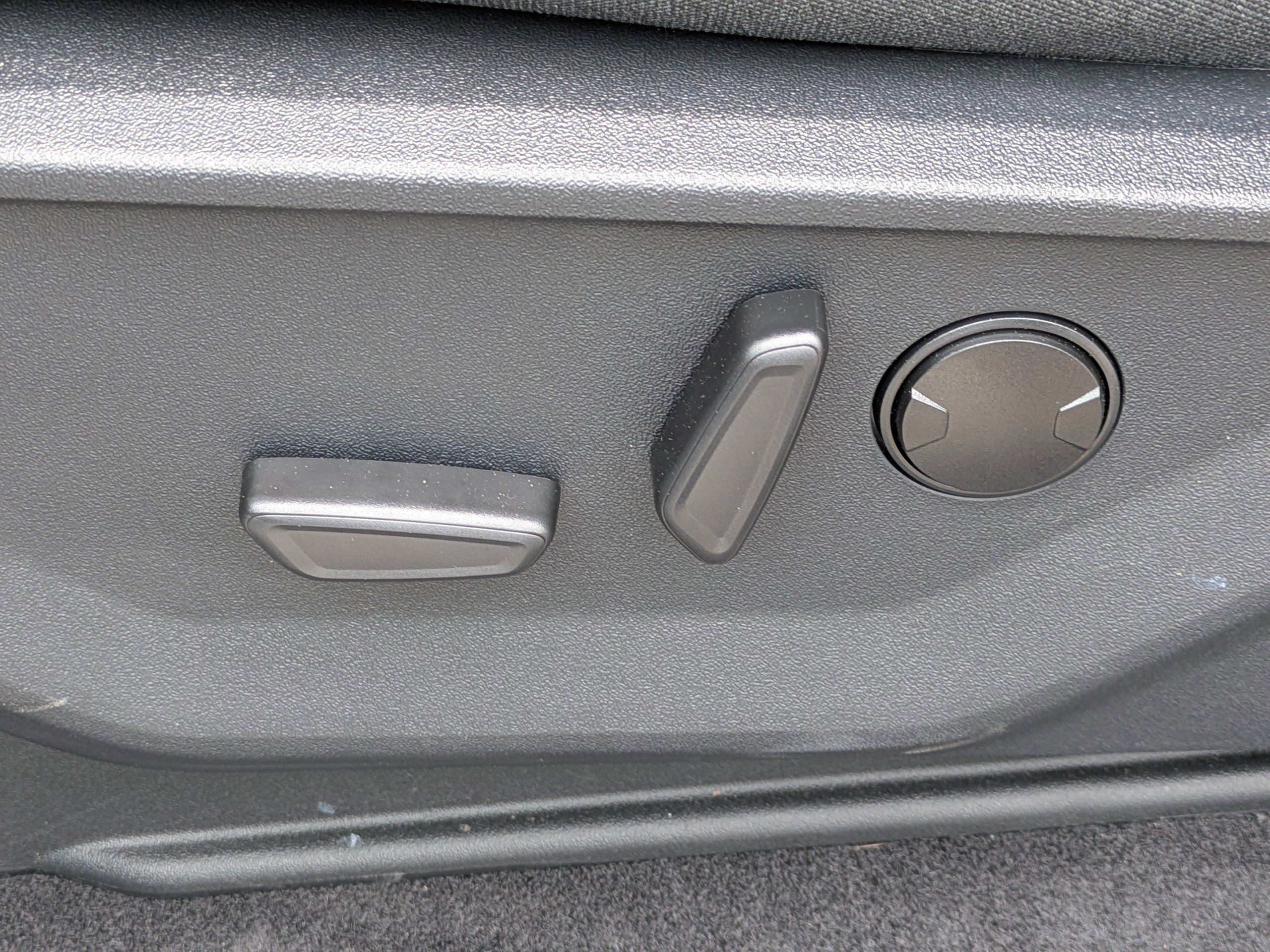 Certified 2025 Ford F150 XLT w/ Equipment Group 302A MID image 18