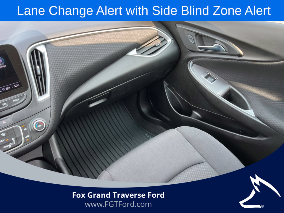 Used 2024 Chevrolet Malibu RS FWD image 28
