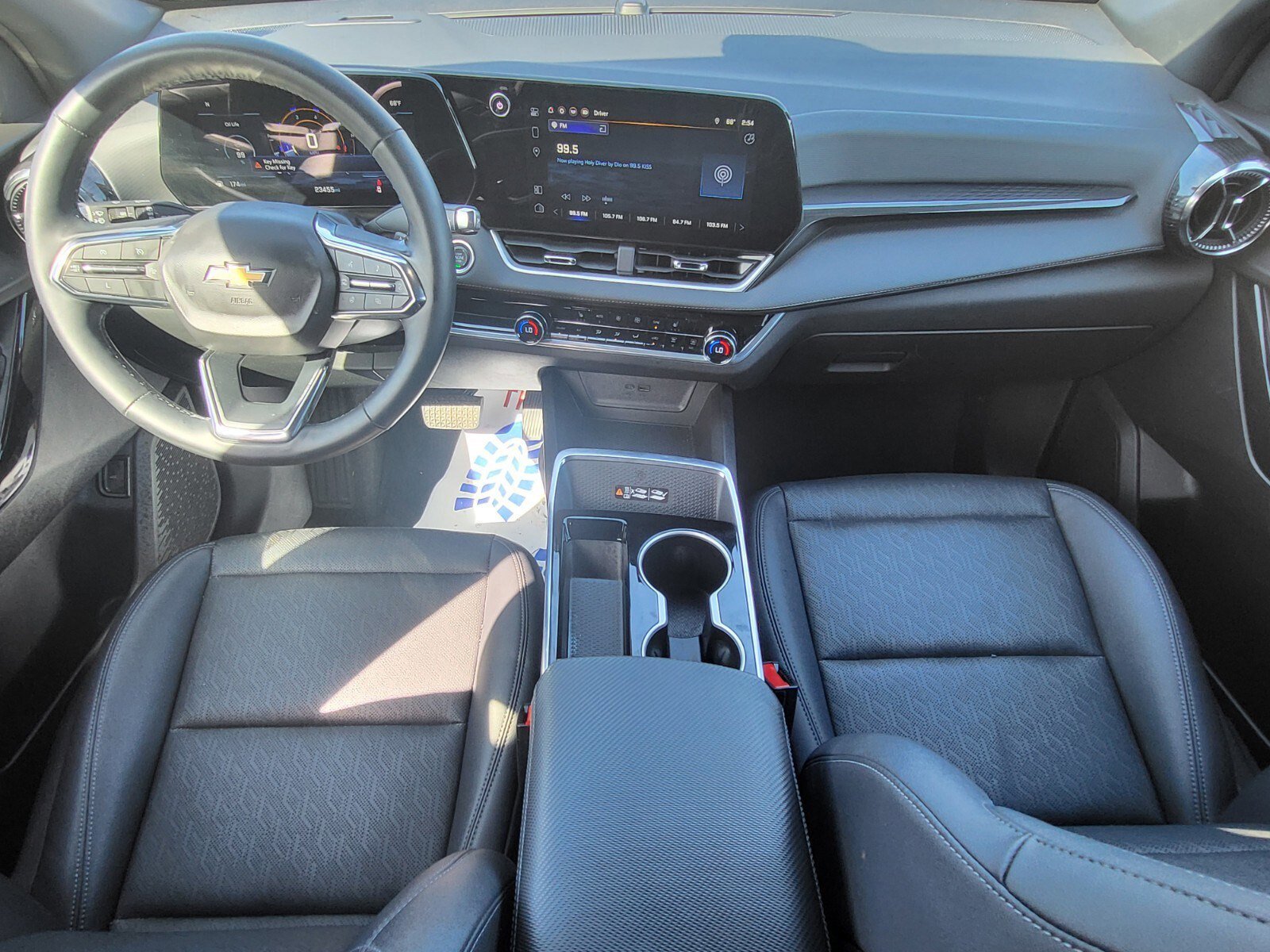 Used 2025 Chevrolet Equinox LT w/ Convenience Package II image 13