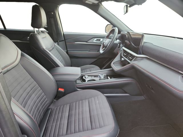 Certified 2025 Ford Explorer ST-Line AWD/4WD image 17