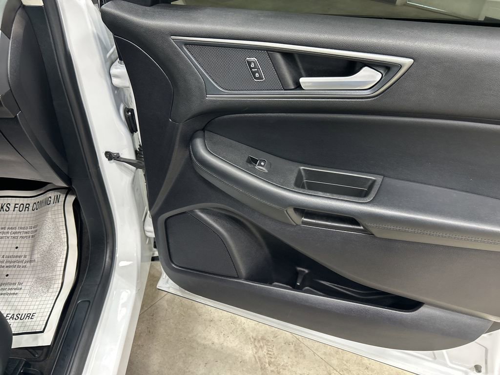 Certified 2020 Ford Edge SE image 22