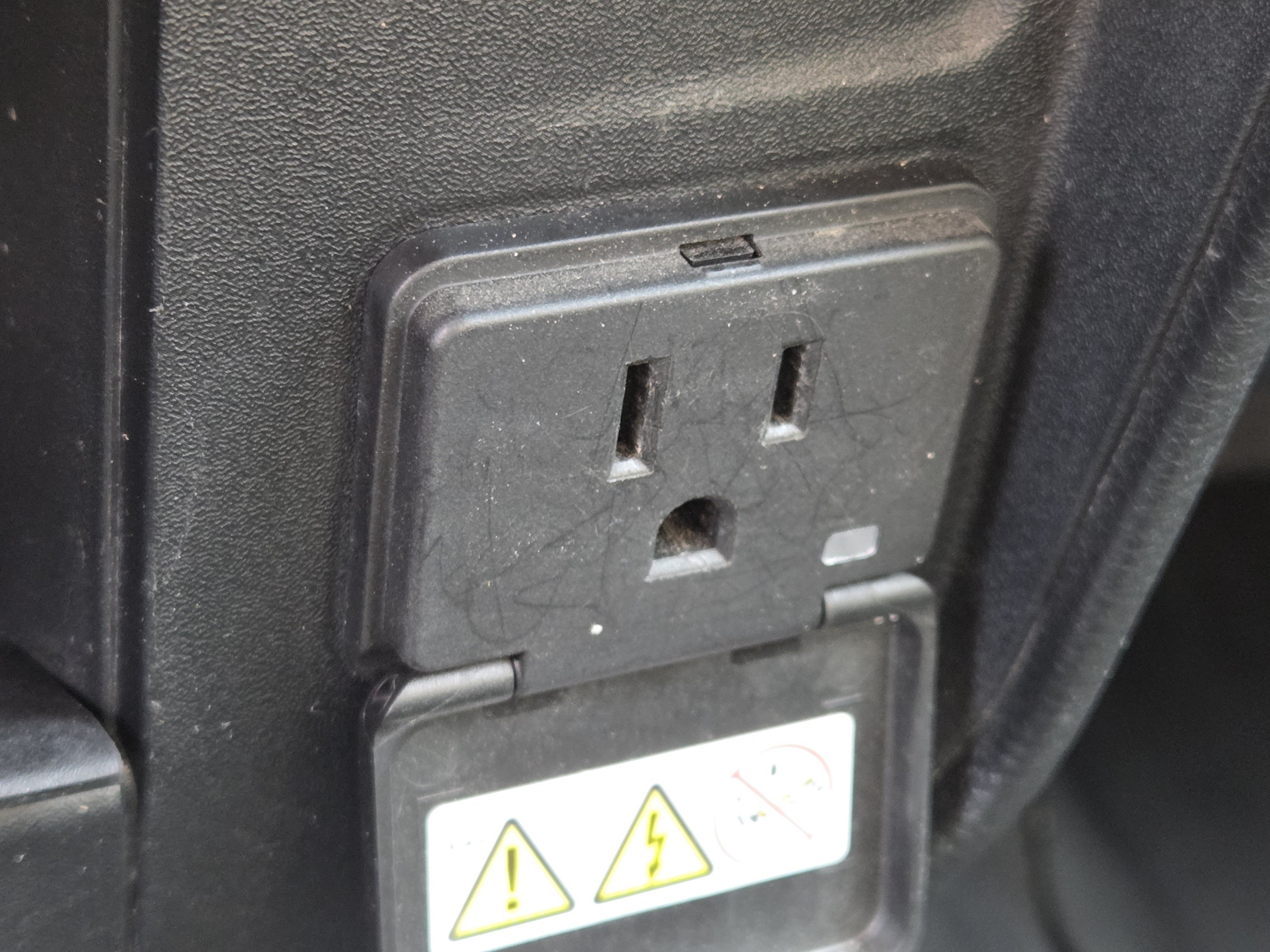 Used 2020 RAM 3500 Tradesman AWD/4WD image 12
