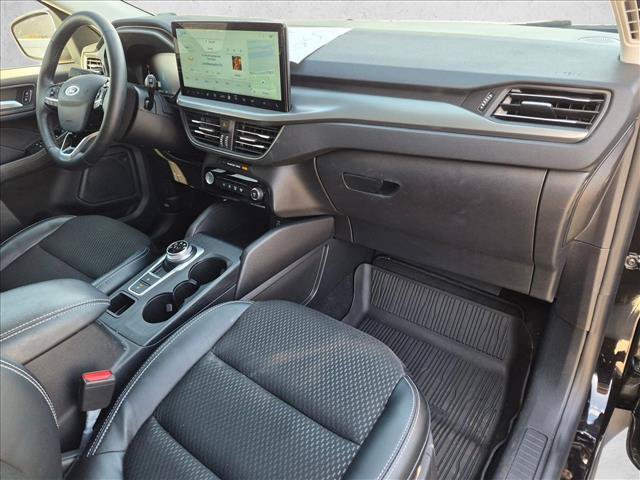 Certified 2025 Ford Escape SE FWD image 23