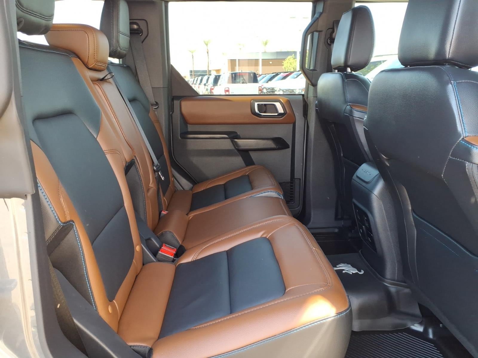 Certified 2024 Ford Bronco Outer Banks AWD/4WD image 14