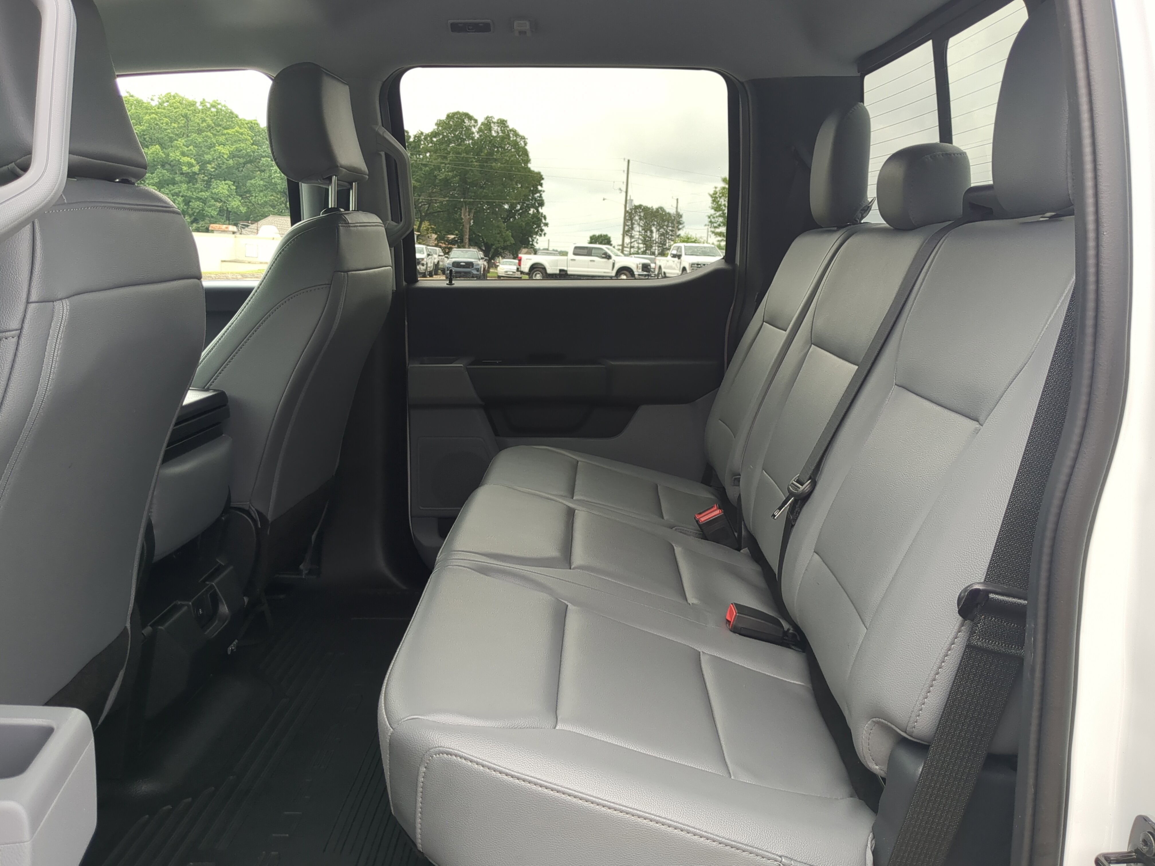 Certified 2025 Ford F350 XL w/ 360-Degree Camera Package AWD/4WD image 12