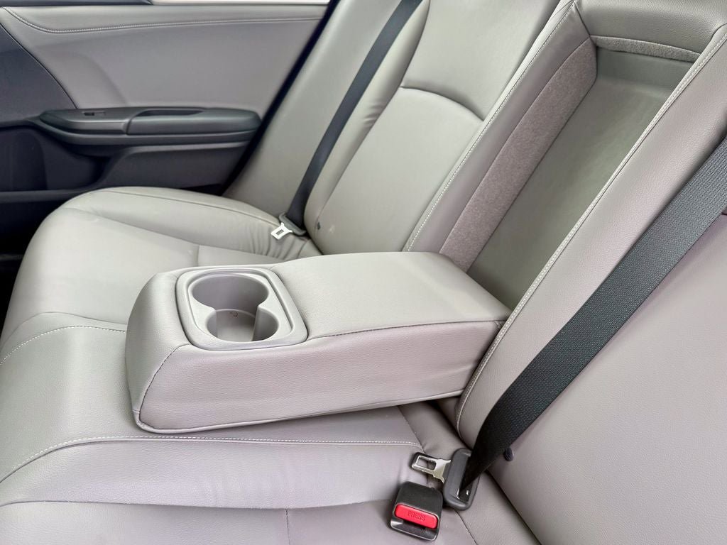 Used 2018 Honda Civic Touring image 34