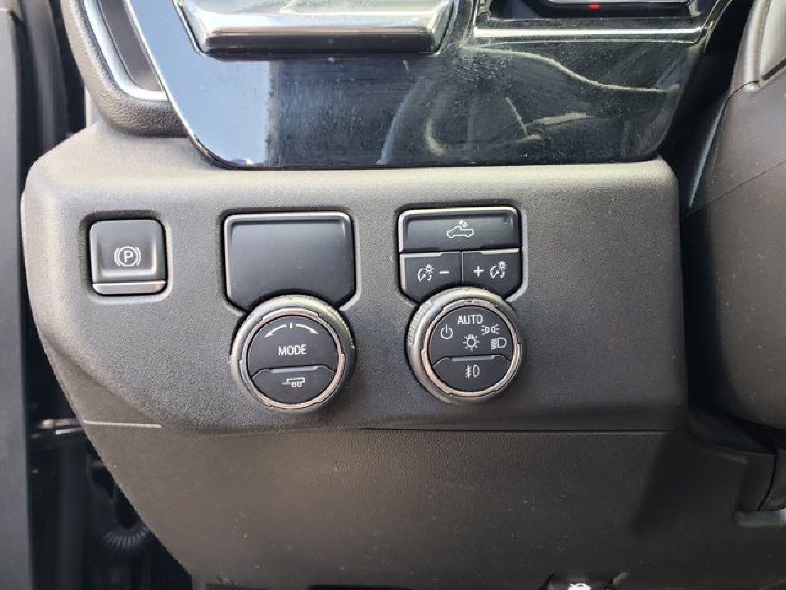 Used 2023 Chevrolet Silverado 1500 RST w/ LPO, Dark Essentials Package RWD image 15