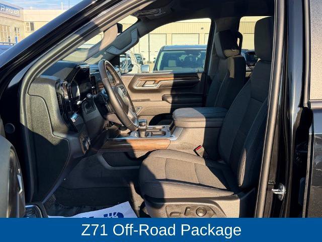 Used 2024 Chevrolet Silverado 1500 RST w/ Z71 Off-Road Package AWD/4WD image 14