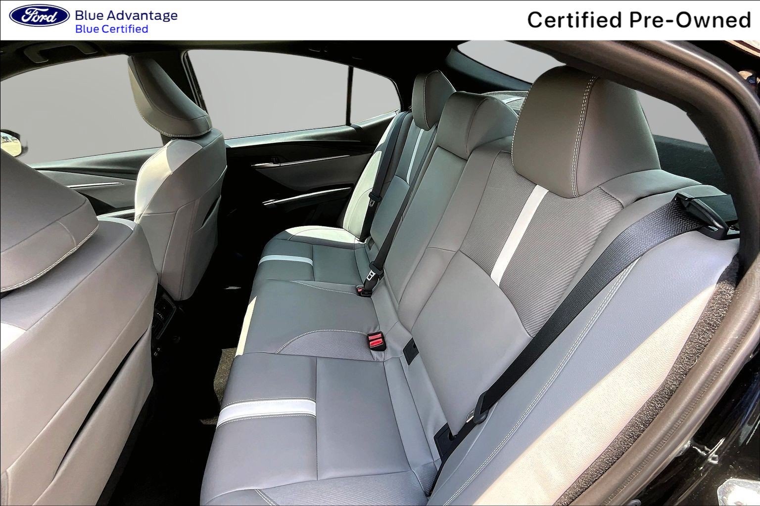 Used 2025 Toyota Camry SE w/ Convenience Package FWD image 18