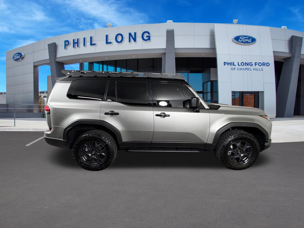 Used 2025 Lexus GX 550 w/ Accessory Package (CT) AWD/4WD image 6