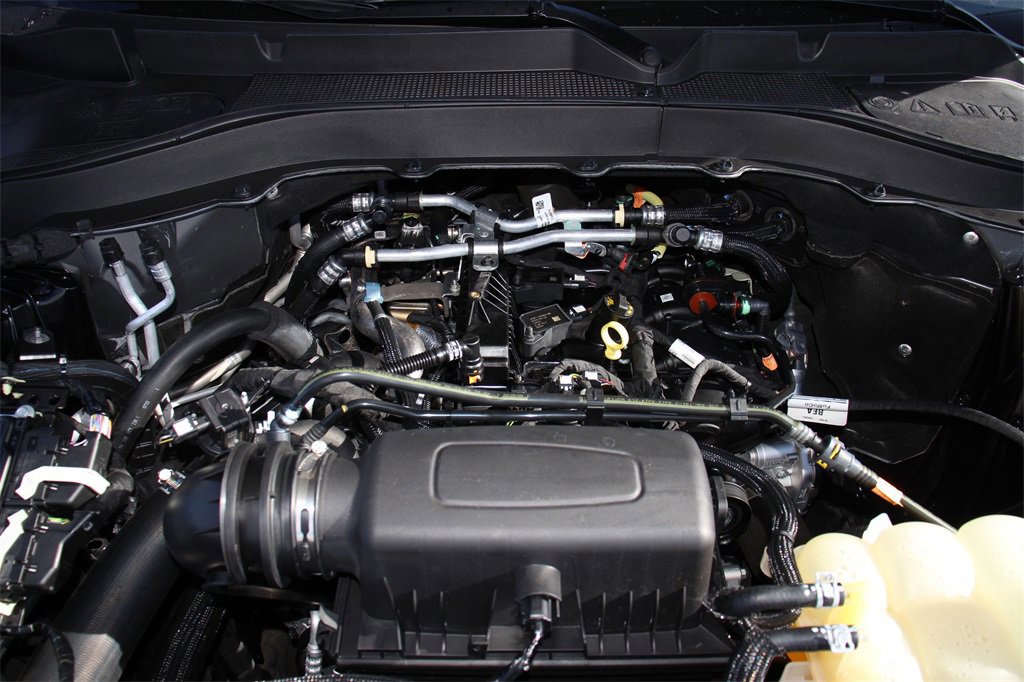 Certified 2023 Ford Explorer XLT w/ Equipment Group 202A image 28