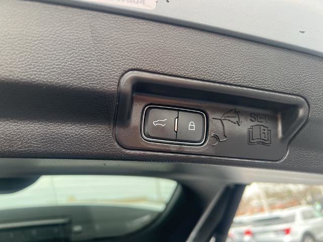 Certified 2021 Ford Explorer XLT w/ Equipment Group 202A image 20