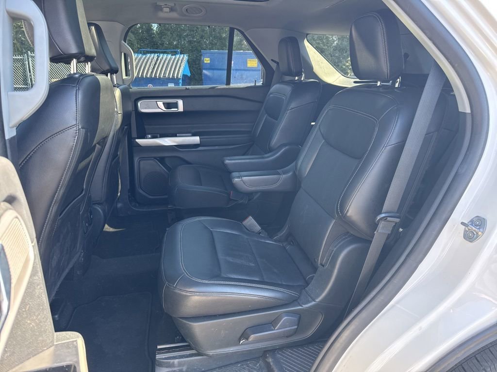 Certified 2022 Ford Explorer Limited w/ Equipment Group 301A image 10
