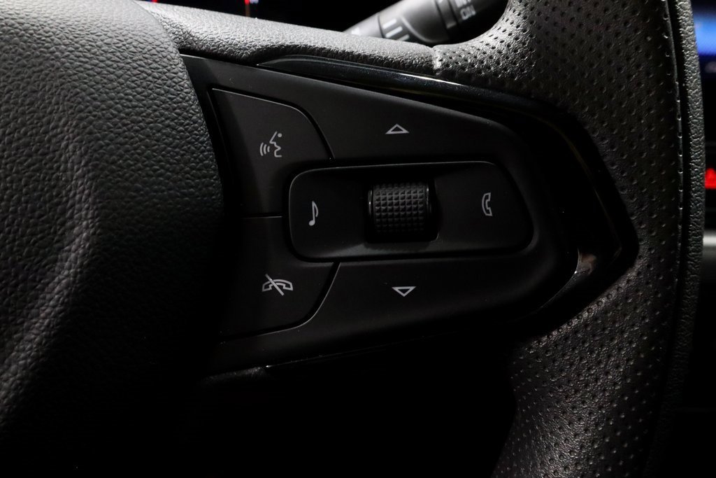 Used 2025 Chevrolet TrailBlazer LT image 28