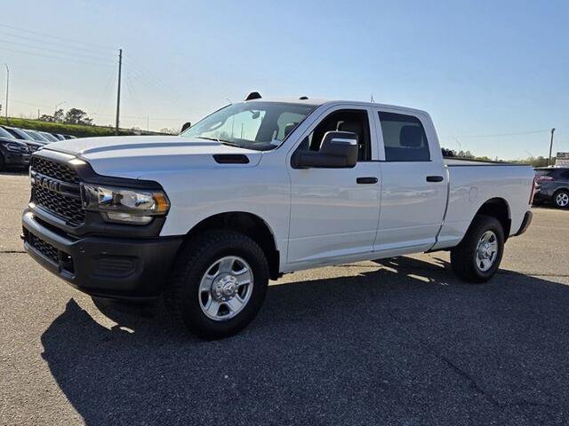 Used 2023 RAM 3500 Tradesman RWD image 3
