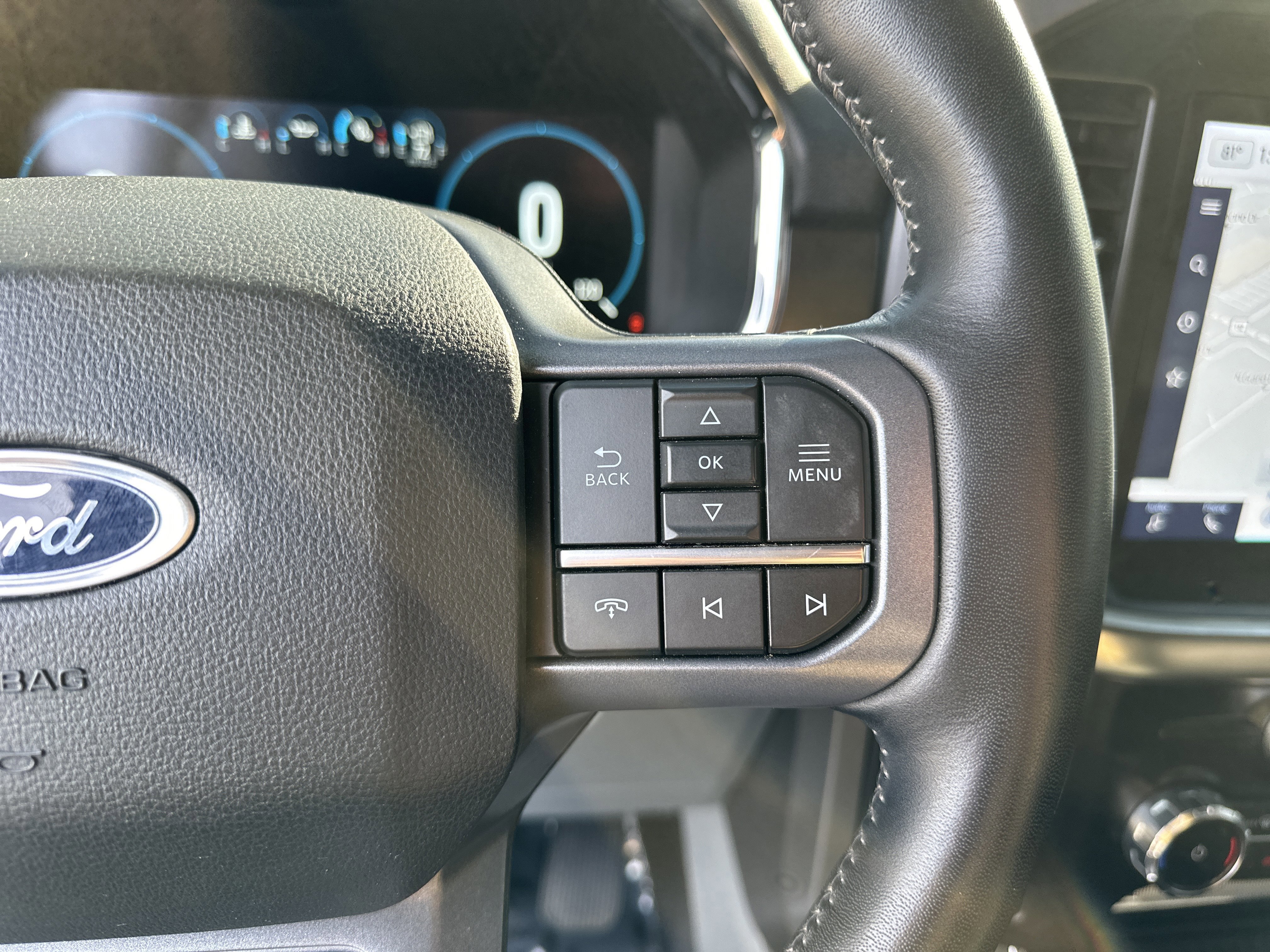 Certified 2023 Ford F150 Lariat w/ Equipment Group 502A High image 22