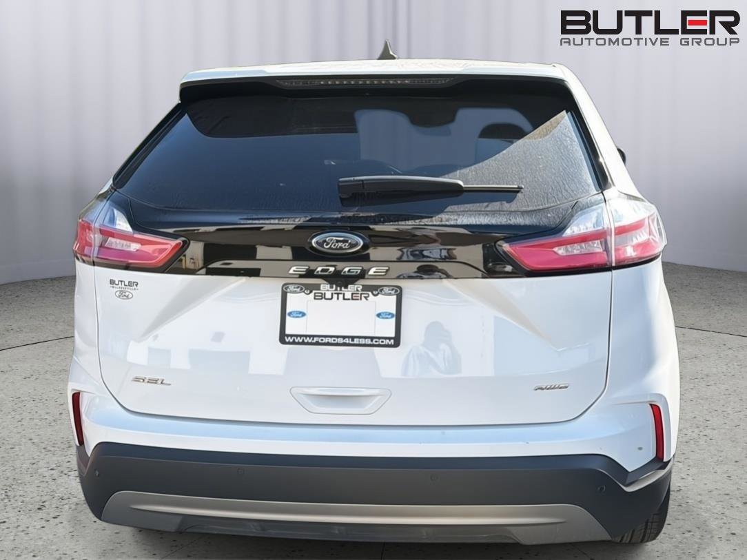 Certified 2024 Ford Edge SEL image 8