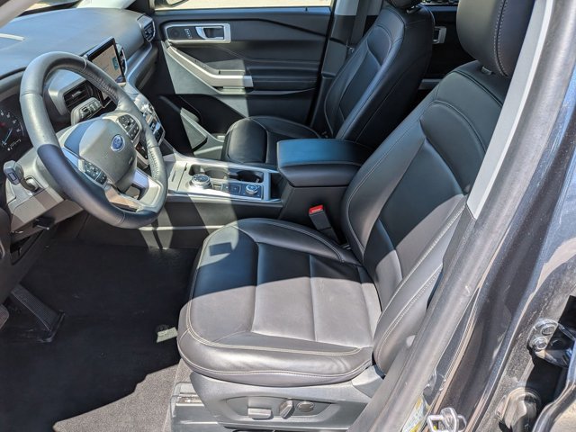 Certified 2023 Ford Explorer XLT w/ Equipment Group 202A AWD/4WD image 21