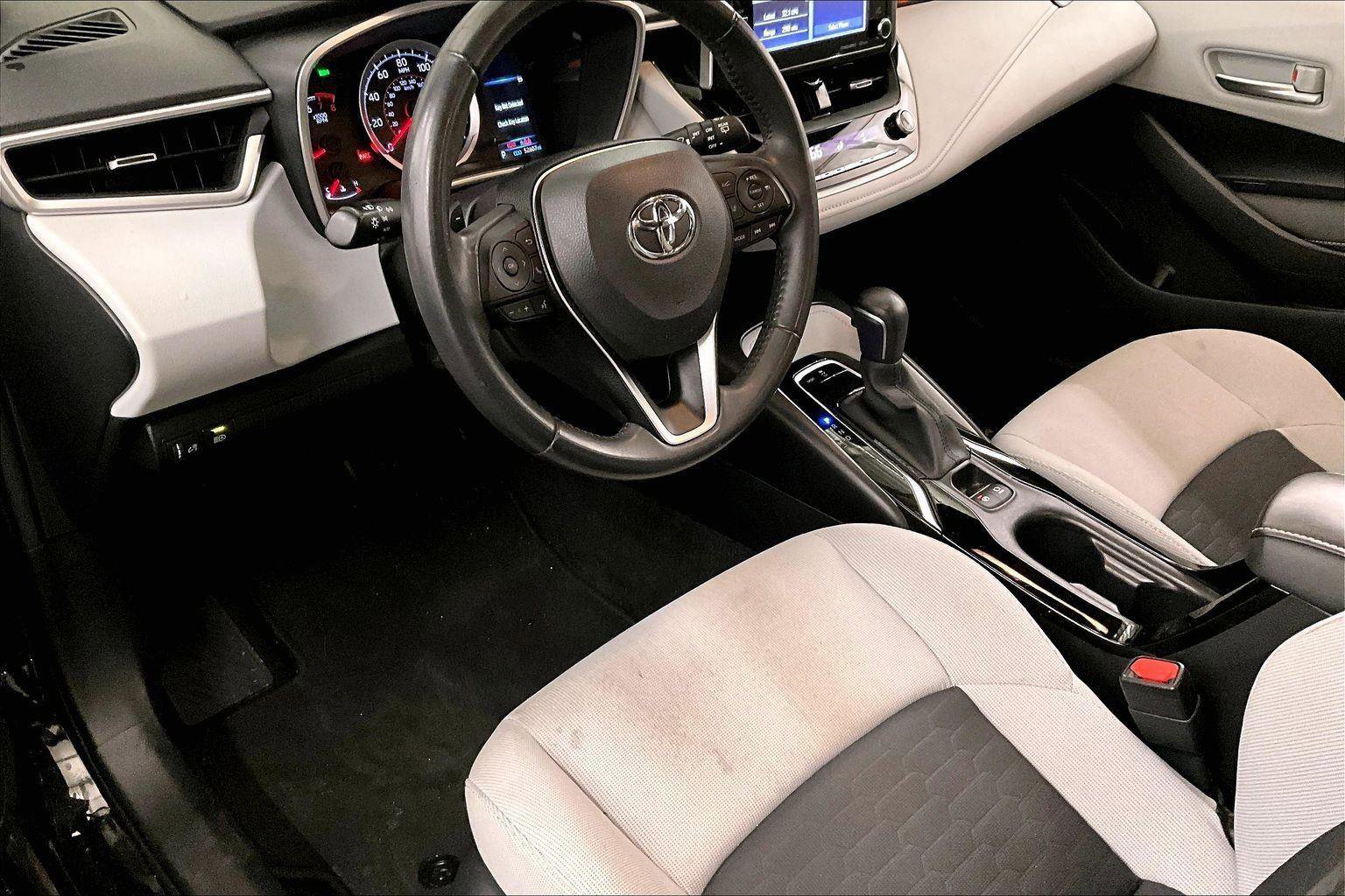 Used 2019 Toyota Corolla SE image 12