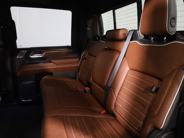 Used 2024 GMC Sierra 2500 Denali Ultimate image 12
