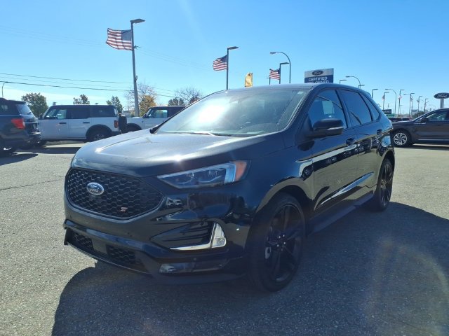 Certified 2024 Ford Edge ST w/ Equipment Group 401A AWD/4WD image 3
