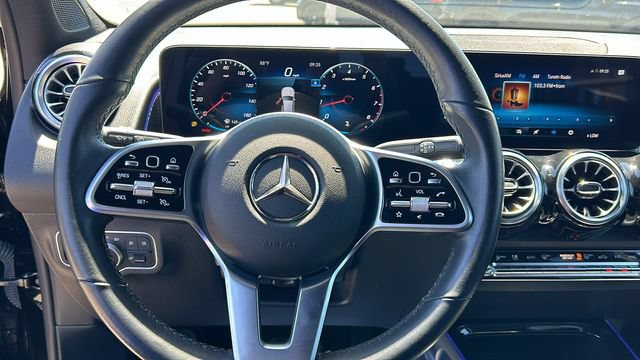 Used 2022 Mercedes-Benz GLB 250 w/ Premium Package Lite image 19
