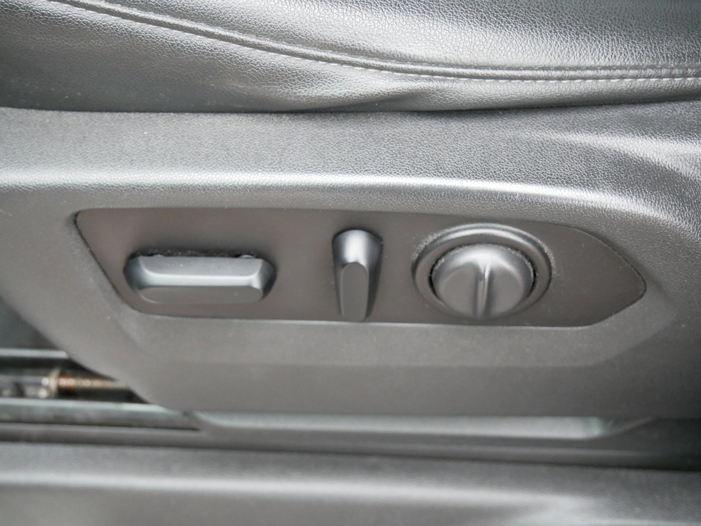 Used 2021 Chevrolet Silverado 1500 RST image 19